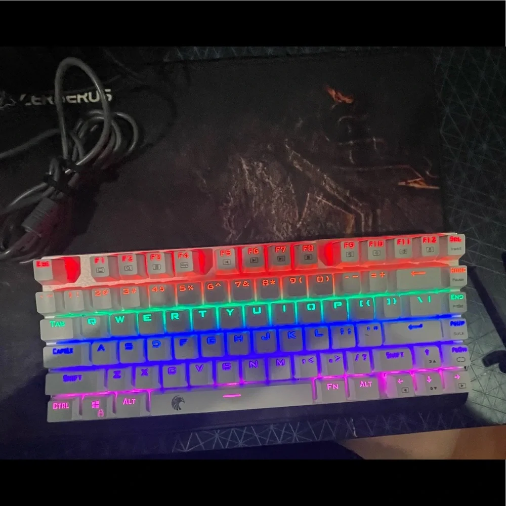 E-YOOSO rainbow led keyboard blue switches